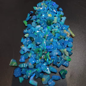 Spécimen brut traité thermiquement de pierres précieuses d'opale bleue éthiopienne naturelle pour la fabrication de bijoux avec des pierres en vrac - Product Image 1