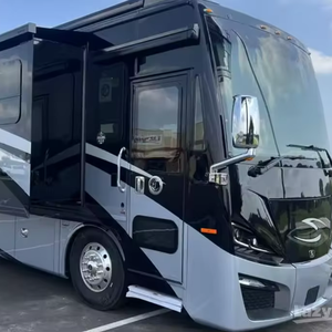 Autocaravanas Tiffin Phaeton Usadas 100% en Buen Estado, Modelos 2023, 2022 y 2021, para Campamentos Familiares y Viajes por Carretera - Product Image 4