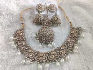 Elegante conjunto de joyería de latón de moda AD para mujer deslumbrante collar indio para fiesta de boda pendientes Combo ocasiones culturales - Product Image 4