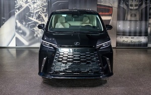 Lexus LM 350h Luxe 4 places FIRSTCLASS neuf/d'occasion, transmission automatique, Van/Minibus - Product Image 3