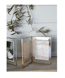 Cadre photo luxueux en métal de designer avec embellissements artisanaux pour des souvenirs intemporels et des intérieurs sophistiqués - Product Image 2