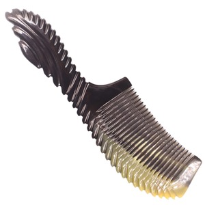 Peigne en corne fait main écologique de fournisseur indien avec des dents fines pour un coiffage des cheveux lisse et sans frisottis, disponible au prix d'exportation - Product Image 2