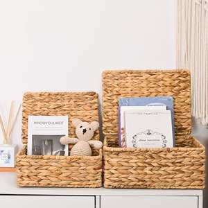 Caja organizadora de alta calidad para el hogar, hecha de jacinto de agua, con tapa, para almacenar artículos esenciales. - Product Image 5