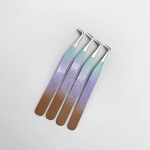 Pinces à cils en acier inoxydable de qualité supérieure, personnalisées, avec revêtement coloré, pointues, à manche lisse et durables - Product Image 1