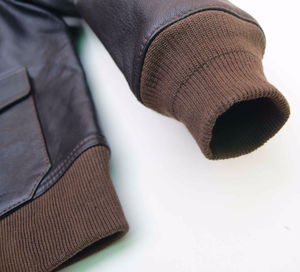 Chaqueta de Cuero para Hombre 2025, Estilo Universitario, Aviador, Chaquetas de Cuero Totalmente Personalizadas Hechas en la Industria Isha - Product Image 3