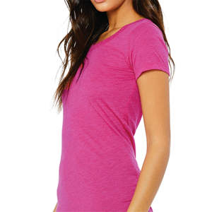 Camiseta de manga corta para mujer, 50% poliéster, 25% Airlume, peinado y anillo, algodón, 25% rayón, 40, 3,8 oz, Berry, Triblend - Product Image 5