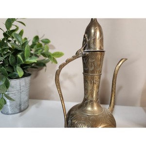 Jarra de agua de metal de latón pulido dorado para comedor de mesa de cocina con mango, jarra de agua recta para mesa de hogar - Product Image 3