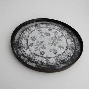 Placa de cargador de hierro con borde dorado metálico Diseño Art Deco Ligero para cenas finas y presentaciones de mesas festivas - Product Image 4