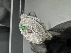 Montre en diamant Moissanite de qualité supérieure pour hommes Montre bling entièrement glacée avec bracelet en acier inoxydable et design Hip Hop de luxe - Product Image 4