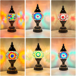 Lanterne à bougie LED style marocain vintage Lampe de table en verre et métal antique Abat-jour en forme de dôme pour la maison Restaurant Alimentation électrique - Product Image 2