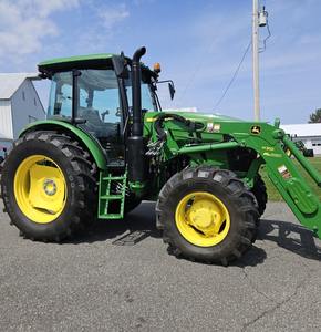 Tracteur John Deere 6135E 2022 - Product Image 1