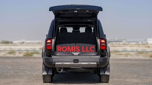 Pick-up Toyota, phares LED, pneus R20, barre de toit métallique, conduite à gauche, TPMS - Product Image 5