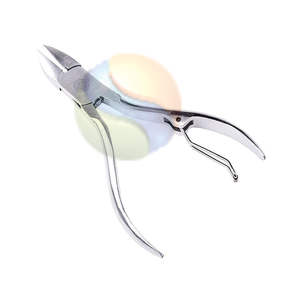 Pince à cuticules professionnelle en acier inoxydable, outil de manucure de précision, pince à cuticules de haute qualité en acier inoxydable - Product Image 1