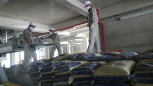 Atz ปูนซีเมนต์ปอร์ตแลนด์ประเภท II ASTM C150คอมโพสิตปูนซีเมนต์ปอร์ตแลนด์เวลาการตั้งค่าที่รวดเร็วและราคาถูกใช้สำหรับงานก่ออิฐคุณภาพสูง - Product Image 2