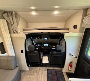 Mới ngoài trời sang trọng 4WD di động Motorhome Caravan trailers với nhà vệ sinh <span class=keywords><strong>Camper</strong></span> <span class=keywords><strong>Mini</strong></span> <span class=keywords><strong>Camper</strong></span> off road <span class=keywords><strong>RV</strong></span> <span class=keywords><strong>Camper</strong></span> van cho cắm trại - Product Image 5