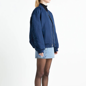 Chaqueta universitaria de béisbol de estilo casual de fabricación profesional para damas, chaqueta universitaria de satén para mujeres de vendedor superior en MOQ bajo - Product Image 6