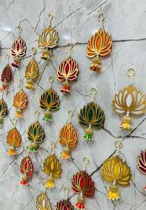 Multicolor nuevo diseño Lotus Pearl colgante de pared MDF Lotus adorno de pared perfecto para festivales y decoración Mandir - Product Image 3