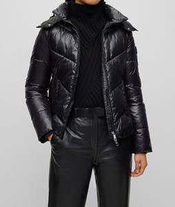 Veste matelassée en coton teint pour femme, coupe courte, manches longues, surdimensionnée, imperméable, coupe-vent, vente chaude, vêtements décontractés d'hiver, OEM - Product Image 1