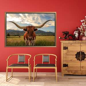 Toile imprimée : élégante décoration murale avec motif de vache texan Longhorn, toile encadrée dorée - Product Image 1