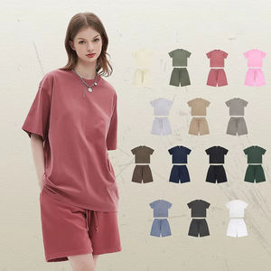 Conjuntos de camisetas y pantalones cortos de verano de algodón 100% personalizados para mujeres y hombres 250gsm manga corta Casual patrón sólido conjunto de 2 piezas - Product Image 1