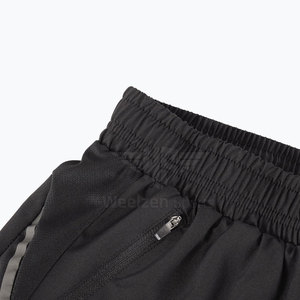 Shorts de sport pour homme de qualité supérieure, respirants et à séchage rapide, pour entraînements intenses, sports et exercices. - Product Image 3