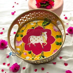 Elegante cesta de bandeja de hierro Pichwai de metal para servir festivales y cestas de decoración de regalos - Product Image 1