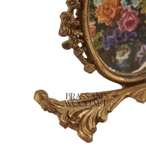 Oeuvre en laiton faite à la main à double cadre ovale décoratif en cuivre antique avec des peintures florales de style vintage - Product Image 4