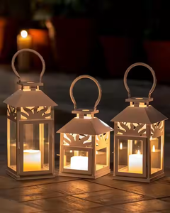 Linterna de vela de hierro y vidrio blanca decorativa, linterna de boda para Bodas de interior y exterior por decor IMPEX - Product Image 1