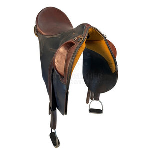 Selle de cheval en cuir de luxe avec siège confortable pour cavaliers professionnels, entraînement quotidien et utilisation en extérieur. - Product Image 4