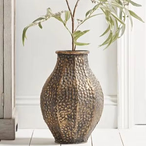 Vase à fleurs en métal doré de qualité supérieure fait à la main brillant poli Pots de fleurs décoratifs en métal fabriqués à la main - Product Image 1