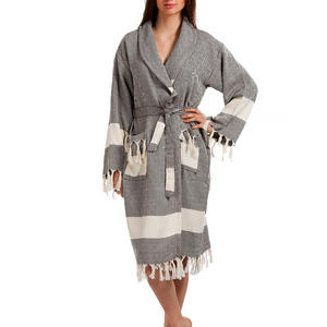 Peignoir de bain turc en coton 100% Peshtemal à franges, design rayé, séchage rapide, tissé en Turquie - Product Image 3