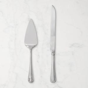 Service à gâteau et couteau en métal de style vintage avec motif floral gravé pour une présentation de dessert sophistiquée et charmante - Product Image 6