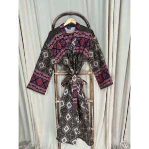 Cárdigan de Invierno para Mujer, Mezcla de Lana de Yak, Estampado de Diamantes, Color Marrón, con Bolsillos, Estilo Kimono, Tejido ODM - Product Image 4