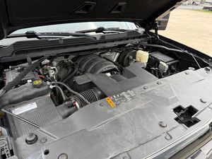 Chevrolet Silverado 1500 LTZ 4x4 2018 Usada en Buen Estado # 111 de 500 Black Ops Edition, Motor V8 de 6.2 Litros, Propiedad de Tennessee - Product Image 5