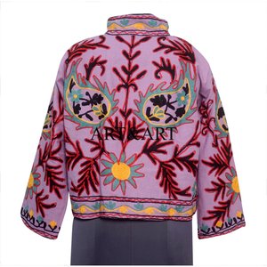 Chaqueta Corta Acolchada 100% Algodón, Bordada a Mano con Diseño Suzani, Estilo Boho, Clásica, Elegante y Ecológica para Mujer - Product Image 5
