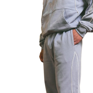 Chándales de moda al por mayor, logotipo impreso personalizado para ropa de calle de hombre, chándales de alta exigencia para conjuntos transpirables de invierno - Product Image 4