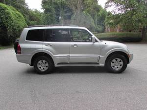 Low price 2003 <b>M</b> i t s u b i s h i <b>M</b> o n t e r o L i <b>m</b> i t e d used car <b>for</b> sale - Product Image 4