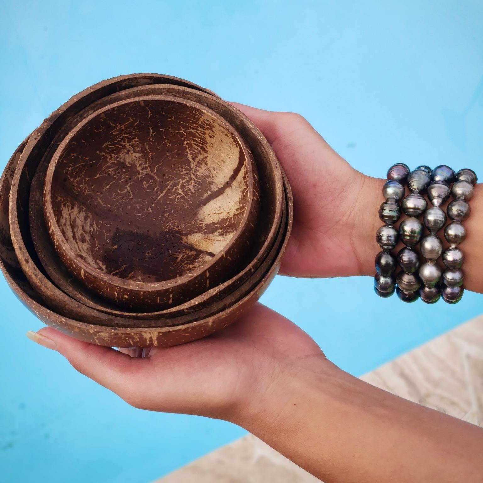 Natural coconut color