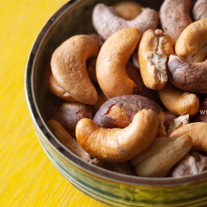 Split <b>Cashew</b> Kernels Vietnam Factory Exports High Quality <b>Cashew</b> <b>Nuts</b> in Bulk 2023 - Product Image 3