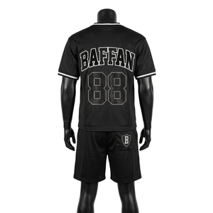 Ensemble short de basket-ball en mesh polyester noir, col en V côtelé, strass, transfert thermique, logo d'équipe personnalisé, uniforme pour hommes. - Product Image 6