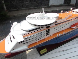 COLOR MAGIC 180CM Modèle Oceanliner en bois de haute qualité fabriqué au Vietnam peint avec technique - Product Image 3