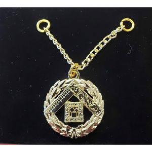 Sombrero Masónico Fez de Alta Calidad con Tres Líneas de Pedrería Color Borgoña, Personalizado, Superventas - Product Image 5