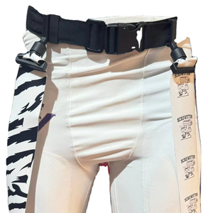 Ceintures de flag football réglables avec fermeture auto-agrippante, ensemble de ceintures de flag football avec 2 drapeaux par ceinture pour des jeux sans contact sécurisés - Product Image 1