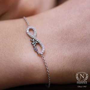 Pulsera de Plata de Ley 925 con Diseño Infinito en Blanco con Grabado 'Mamá', un Bonito Regalo para Mamá - Product Image 3