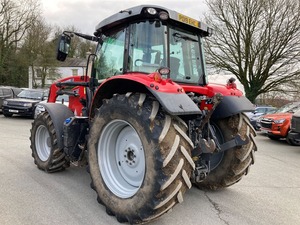Granja agrícola usada Massey Ferguson 6714S Tractor cargador a la venta - Product Image 3