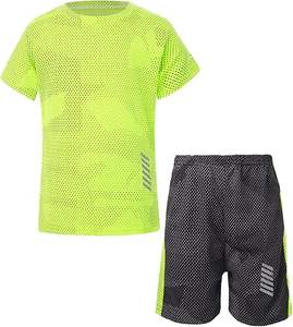 Tenues de football personnalisées tendance avec nom d'équipe, service OEM, manches courtes, respirantes, légères, prix abordable, fabricant de premier plan - Product Image 2