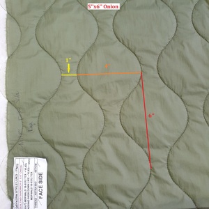 Acolchado de poliéster 100% de alto estándar cuadrado de 5 ''rentable para 2-5 capas para hoteles directos desde Vietnam - Product Image 3