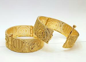 Wholesale High Quality Stylish 24K <b>Gold</b> <b>Plated</b> Stainless Brass <b>Bangles</b> Fashion Jewelry Bracelets - Product Image 2
