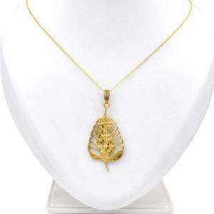 Collar de moissanita de Calcedonia gris Accesorio de piedras preciosas de latón a la venta - Product Image 2