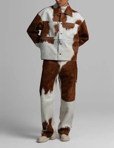 แจ็กเก็ตหนังวัวสำหรับผู้หญิงเสื้อแจ็กเก็ตหนังขนวัวแบบเปิดปิดคอเสื้อแขนยาวและซับในผ้าซาตินระบายอากาศได้ดี - Product Image 1